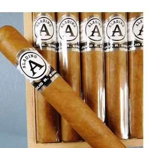 Aladino Connecticut Robusto Cigar